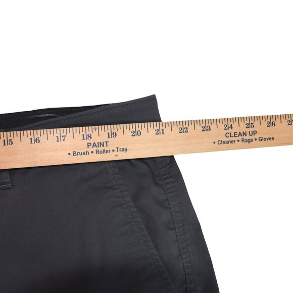 Nike Dri-Fit Los Angeles Chargers Team Issued Shorts Size 40 Black Performance - Picture 7 of 8